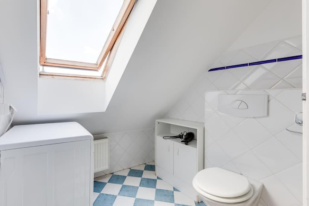 Cozy & Quiet Center Attic With Castle View - Vtub Lejlighed Prag